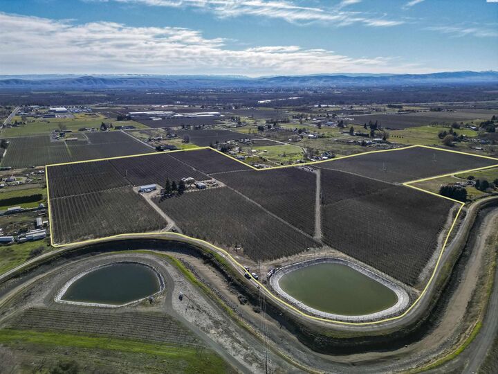 Property Photo: 120 Barbee Rd WA 98953