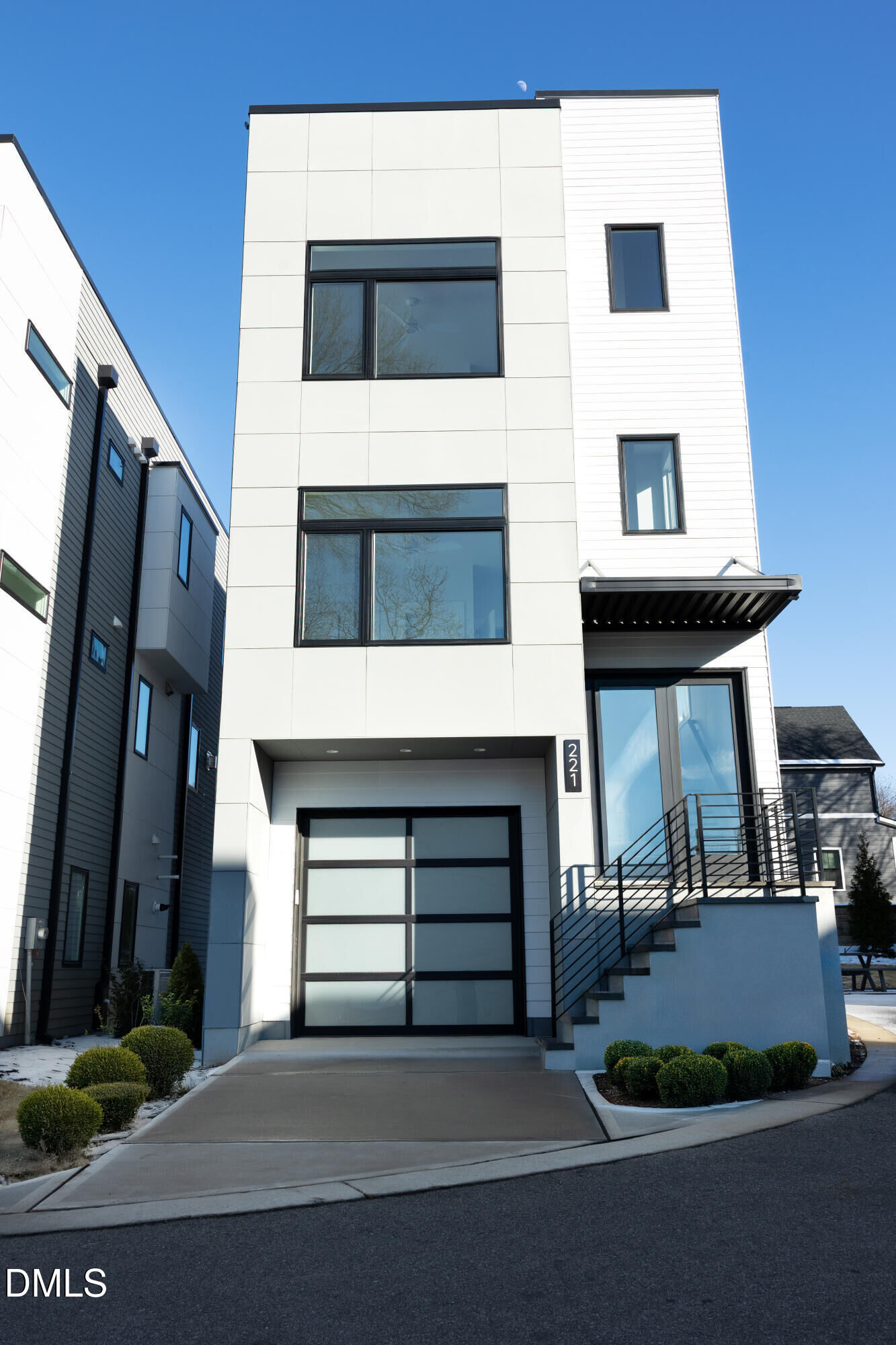 Property Photo:  221 Woodsborough Place  NC 27601 