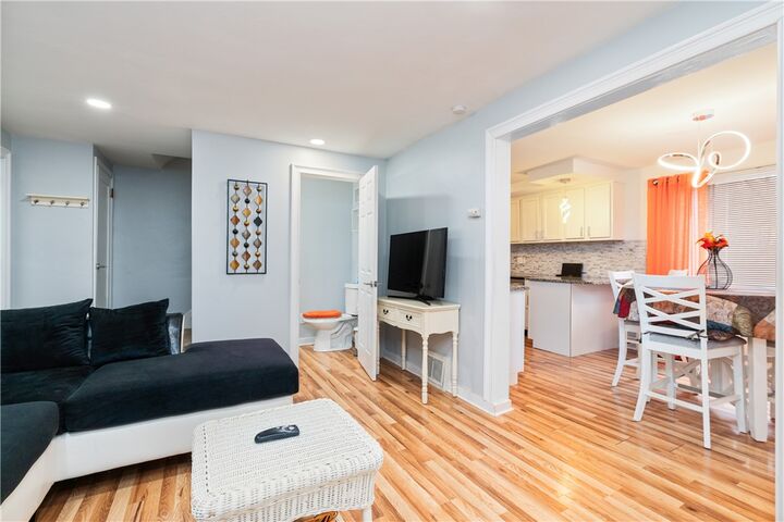 Property Photo:  212 Richland Dr  PA 15235 