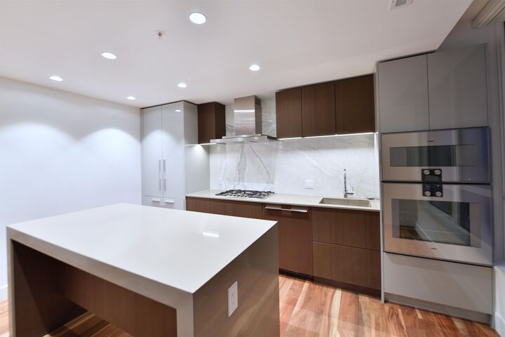 Property Photo: 1675 Lions Gate Lane 1703 BC V7P 3B4