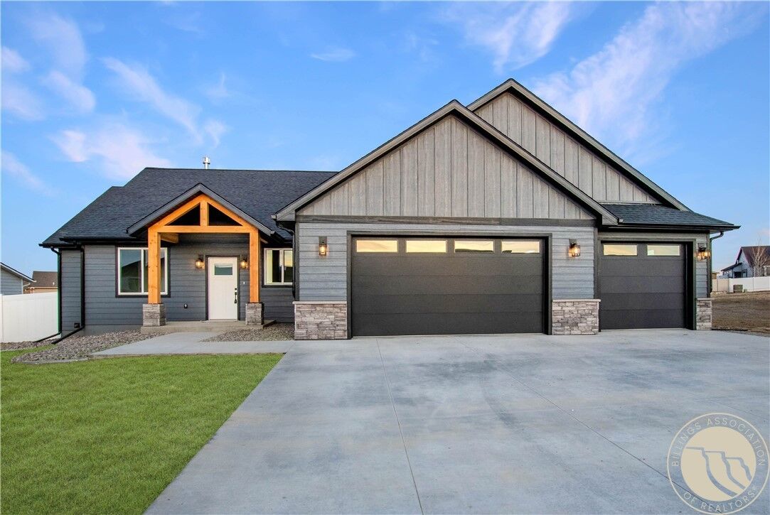 Property Photo:  2103 Gleneagles Blvd  MT 59105 
