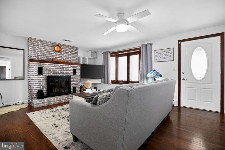 Property Photo:  211 Spring Mount Road  PA 19473 