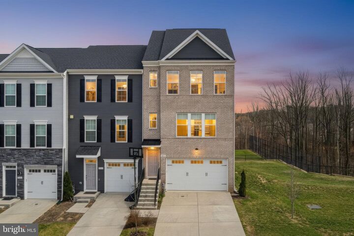 Property Photo:  1023 High Point Trl  MD 20707 