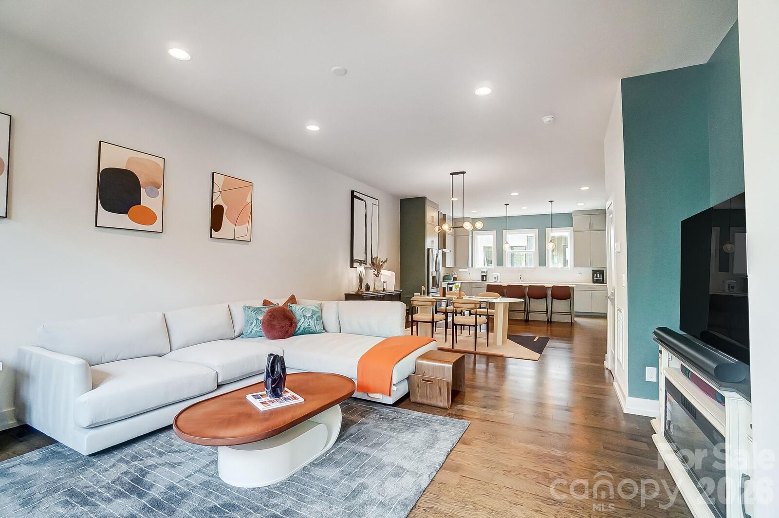 Property Photo:  1207 E 36th Street 6  NC 28205 