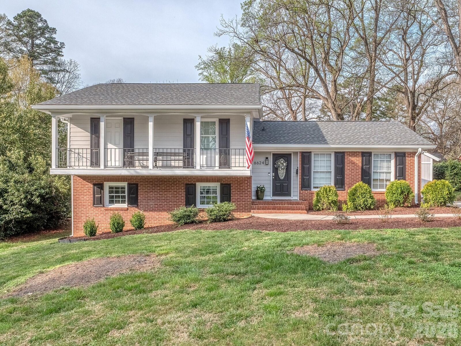 Property Photo:  6624 Sunview Drive  NC 28210 
