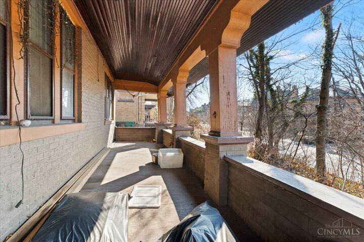 Property Photo:  558 Howell Avenue  OH 45220 