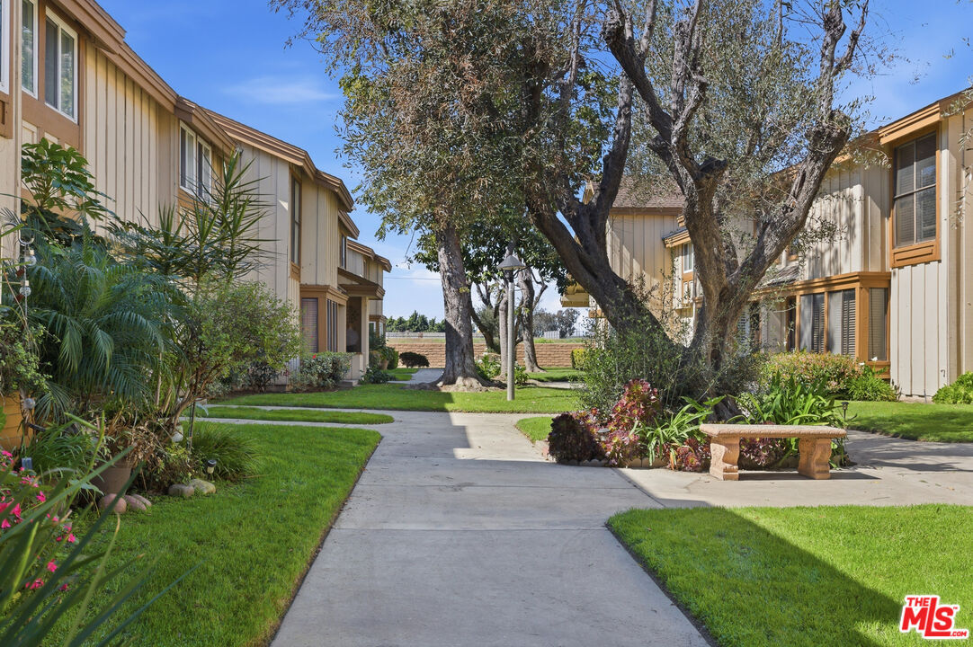 Property Photo:  9781 S Karmont Ave  CA 90280 