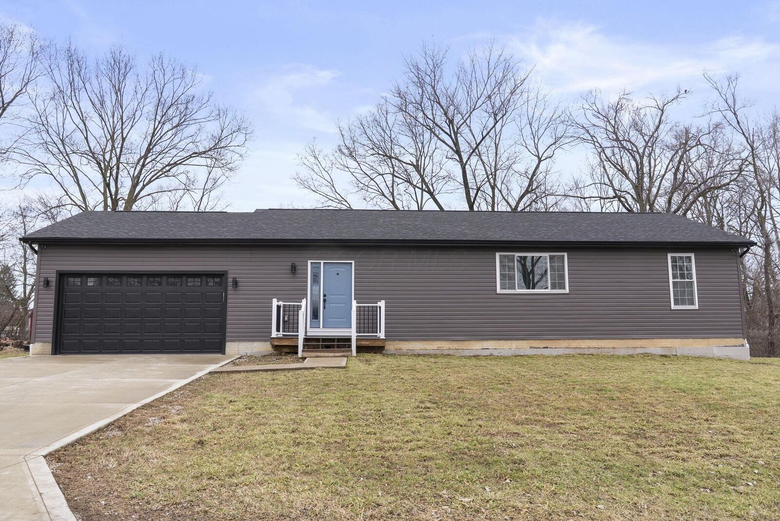 Property Photo:  531 Emmit Avenue  OH 43228 