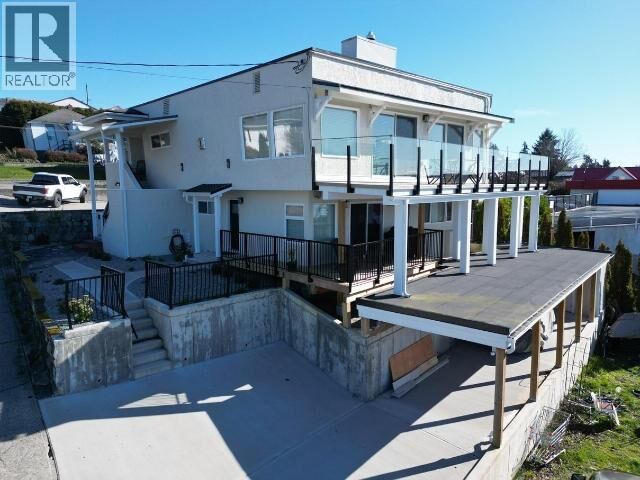 Property Photo:  6848 Courtenay Street  BC V8A 1X2 