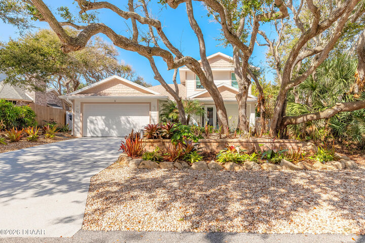 Property Photo: 68 Glenview Avenue FL 32127
