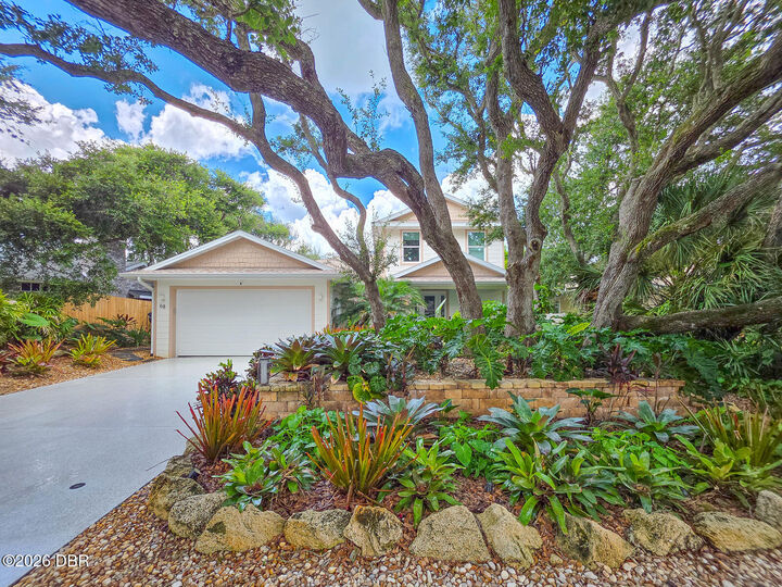 Property Photo:  68 Glenview Avenue  FL 32127 
