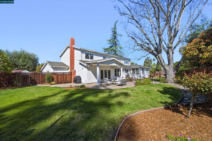 Property Photo: 920 Cochise Ct CA 94598