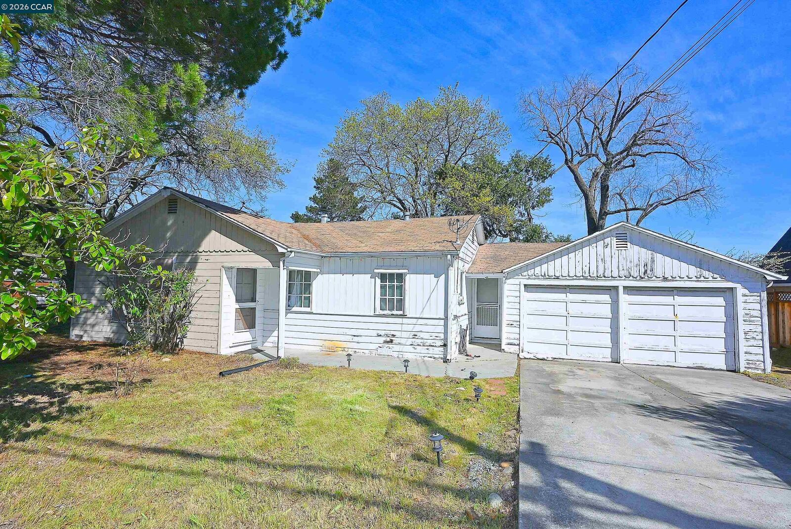 Property Photo:  2480 Buena Vista Ave  CA 94597 