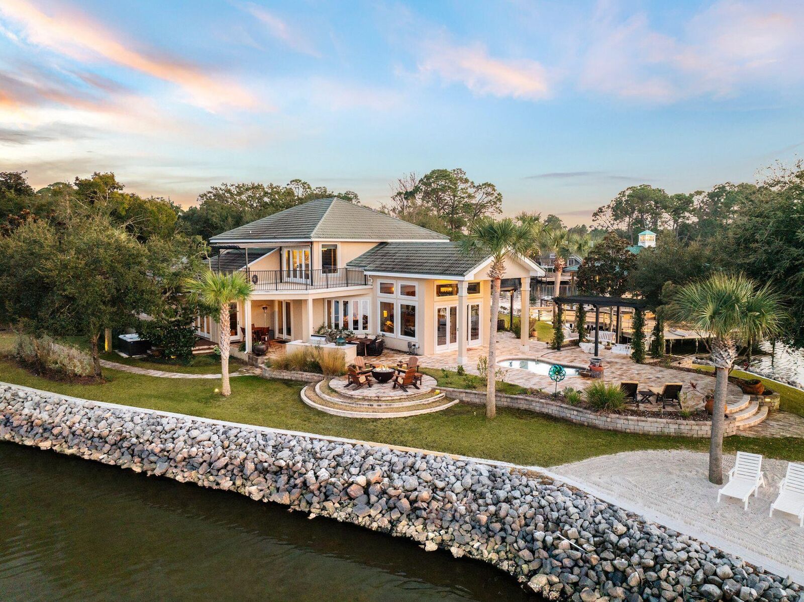 Property Photo:  221 Bay Circle Drive  FL 32459 