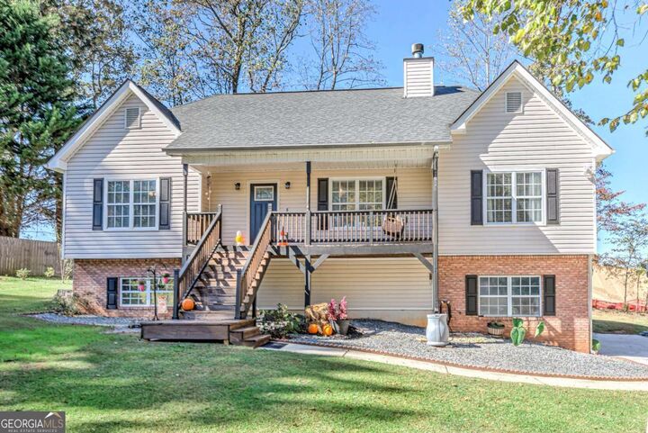 Property Photo: 279 Highlander Way GA 30101