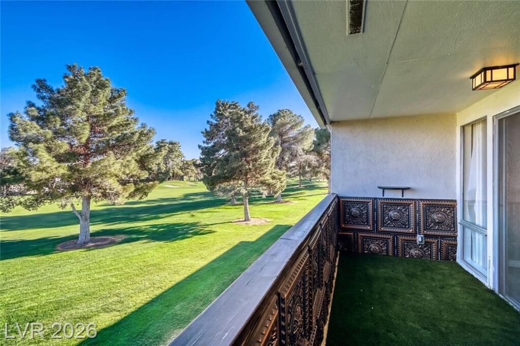 Property Photo:  745 Oakmont Avenue 1008  NV 89109 