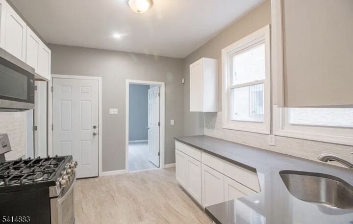 Property Photo:  127 Brookwood St 2  NJ 07018 