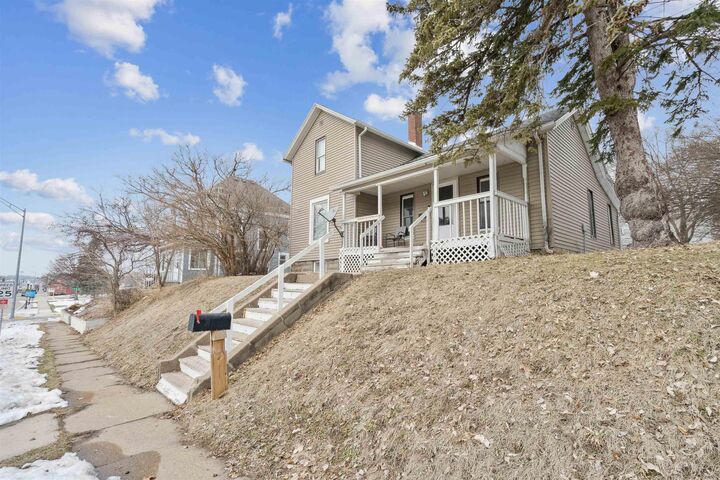 Property Photo: 509 E Bremer Avenue IA 50677