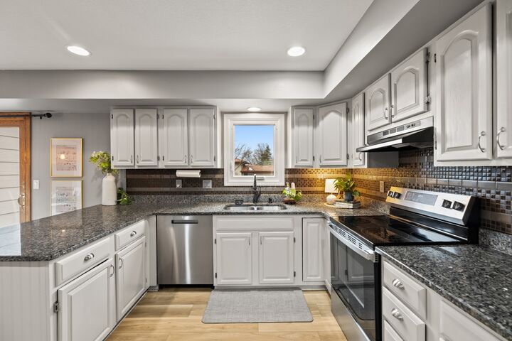 Property Photo:  2510 NW 3rd Street  IA 50023 