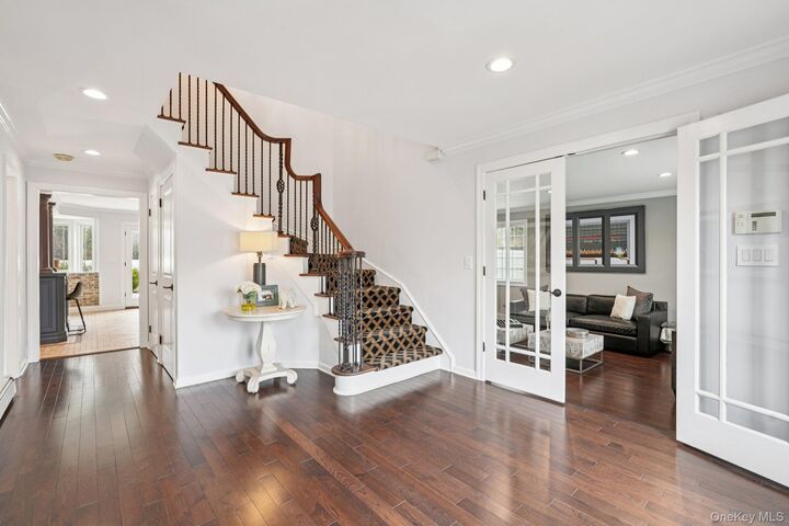 Property Photo:  8 Tor Terrace  NY 10956 