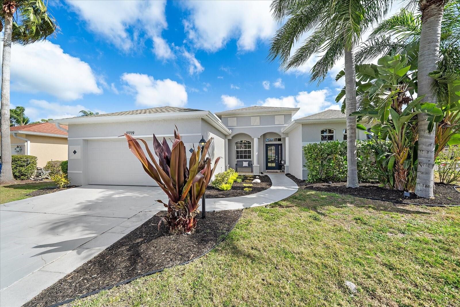 Property Photo:  11719 Winding Woods Way  FL 34202 
