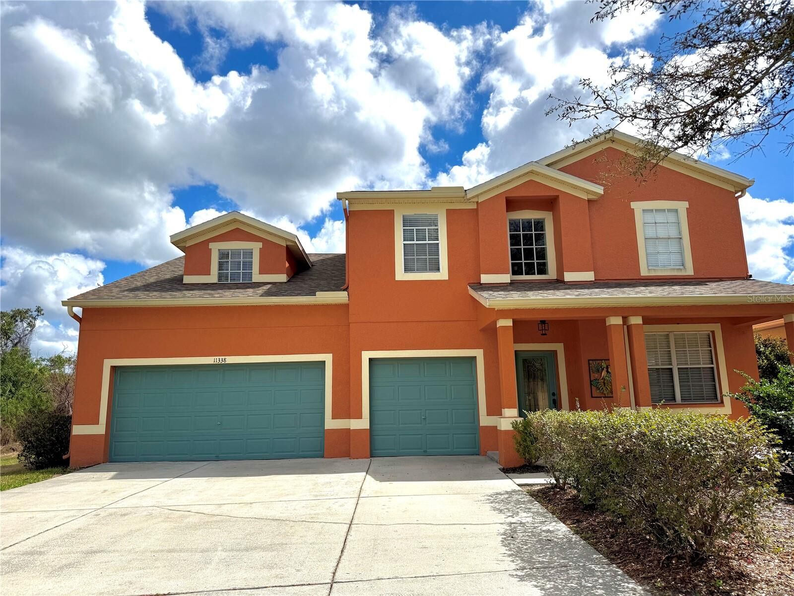 Property Photo:  11338 Laurel Brook Court  FL 33569 