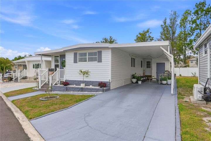 Property Photo:  5327 6th Place S  FL 33707 