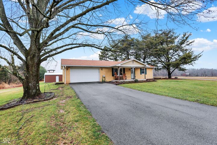 Property Photo:  7422 S 300 W  IN 46181 