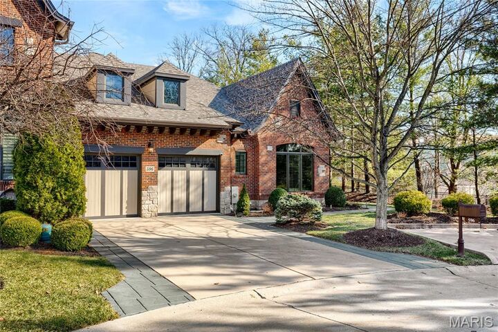 Property Photo:  596 Upper Conway Circle  MO 63017 