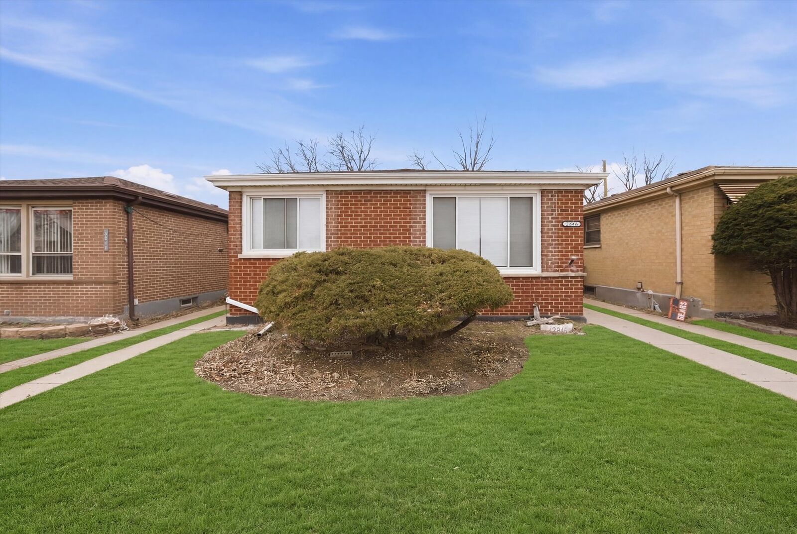 Property Photo:  2846 E 127th Street  IL 60633 