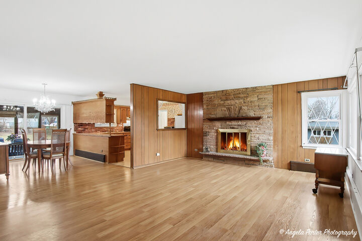 Property Photo:  515 Country Club Drive  IL 60050 