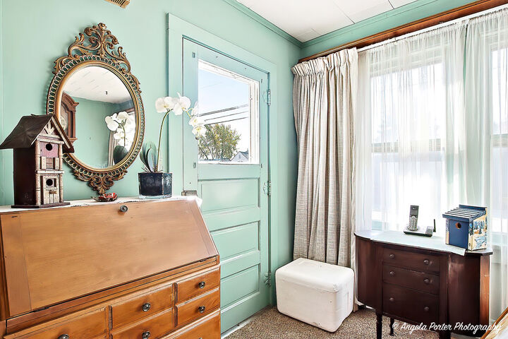 Property Photo:  814 N River Road  IL 60051 