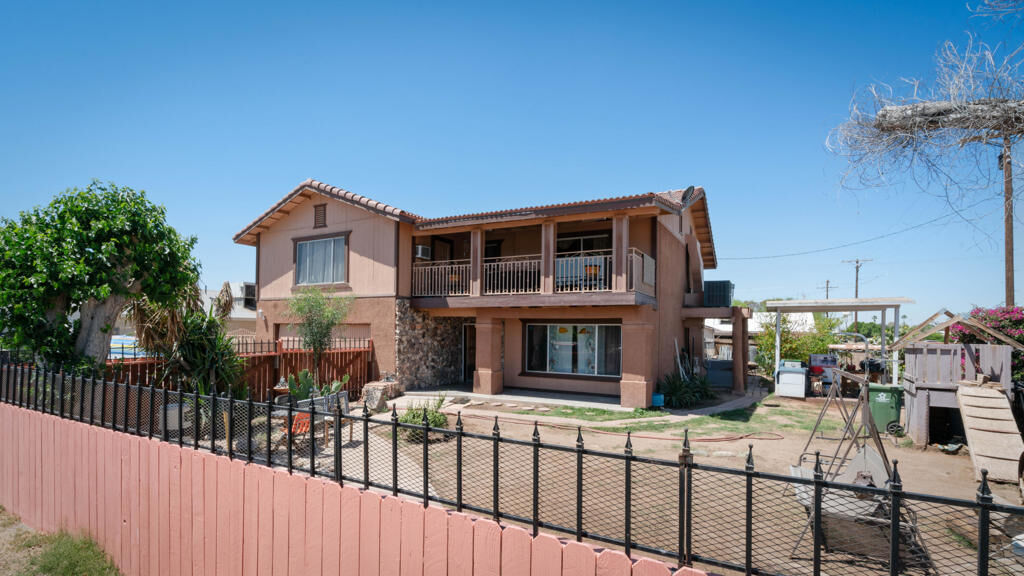 Property Photo:  407 S Eastern Avenue  CA 92227 