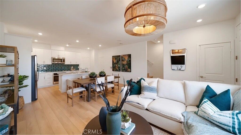 Property Photo:  2695 Cloudview Privado  CA 91761 