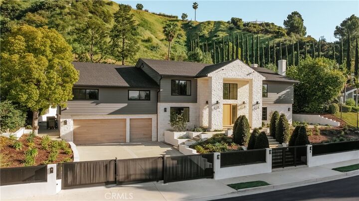 Property Photo: 4072 Alonzo Avenue CA 91316