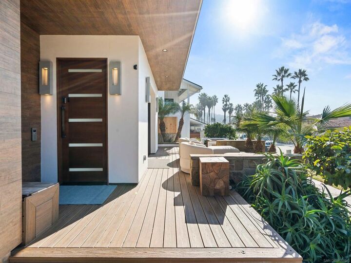 Property Photo:  8477 El Paseo Grande 4  CA 92037 