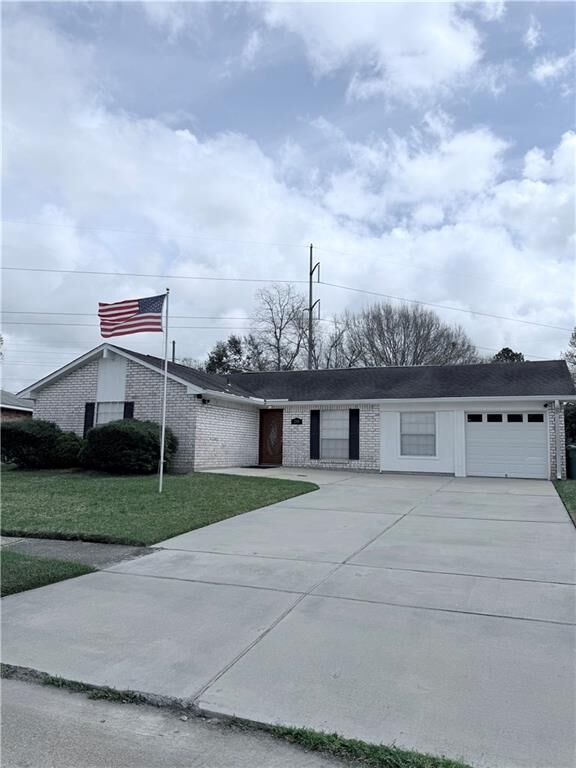 Property Photo: 210 Anthony Drive LA 70458