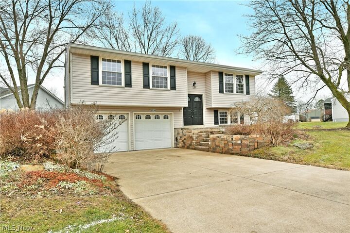 Property Photo:  5038 Jonathan Lane NW  OH 44483 