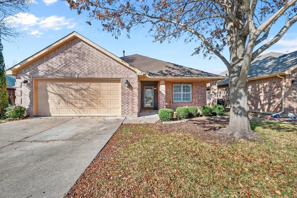 Property Photo:  4403 Shady Elm Drive  TX 76063 