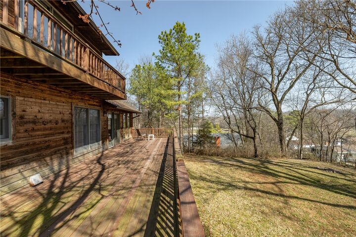 Property Photo:  1500 Holly Place  AR 72761 