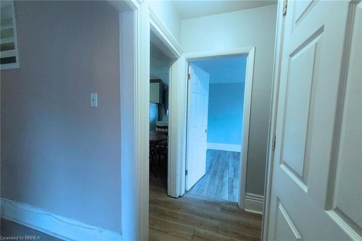 Property Photo:  63 East Avenue Upper  ON N3S 3L5 