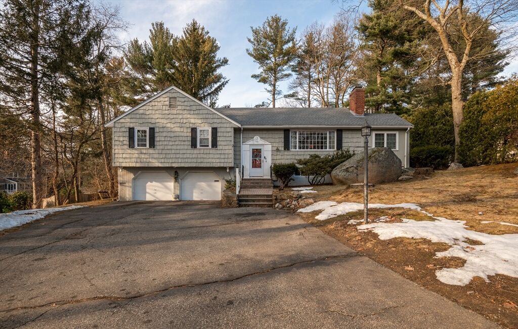 Property Photo:  32 Doncaster Circle  MA 01940 