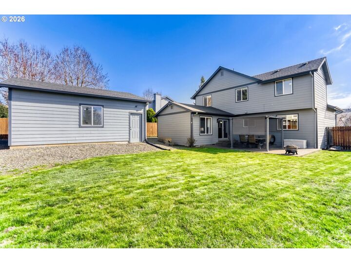 Property Photo:  19453 Sunset Springs Dr  OR 97045 