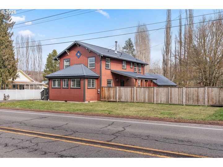Property Photo:  3141 Odell Hwy  OR 97031 