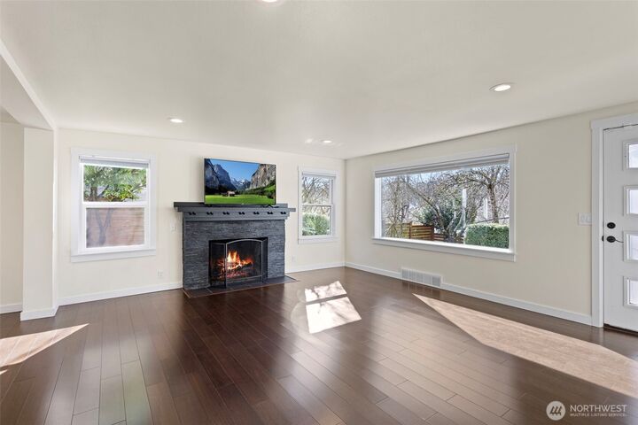 Property Photo:  12046  12 Avenue NE  WA 98125 