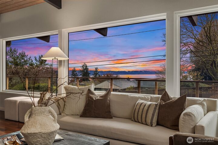 Property Photo:  16705  27th Avenue SW  WA 98166 