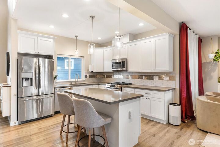 Property Photo: 8821 S L Street WA 98444