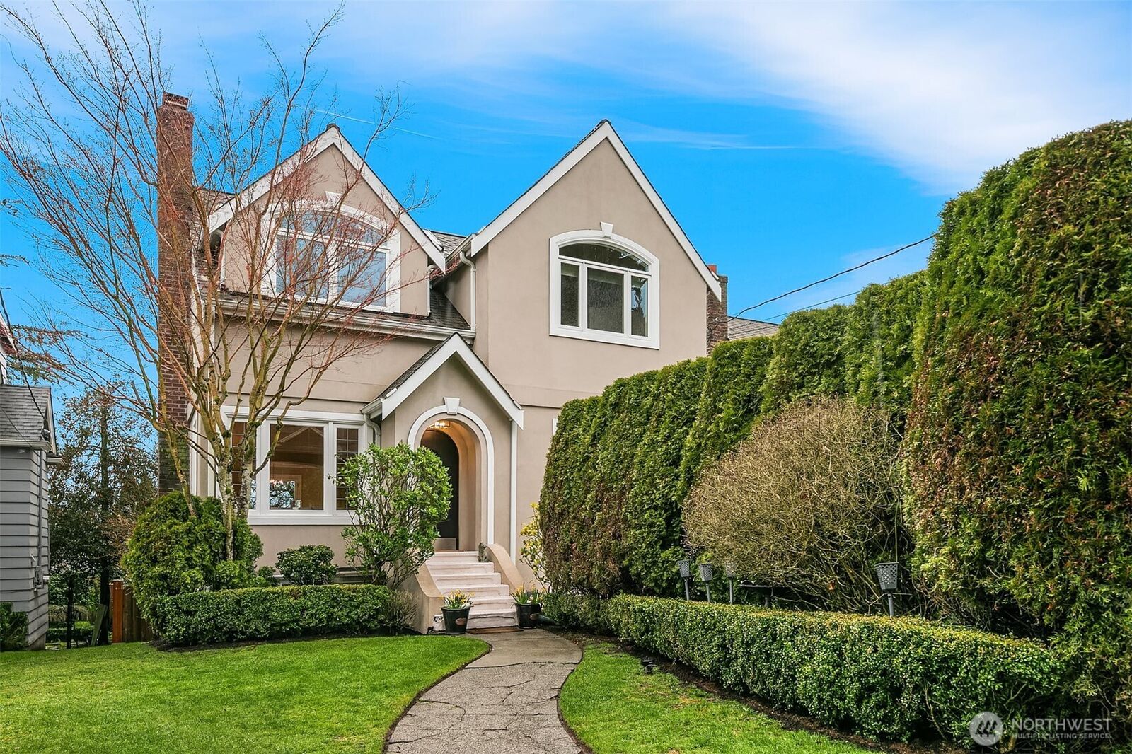 Property Photo:  4721  45th Avenue NE  WA 98105 