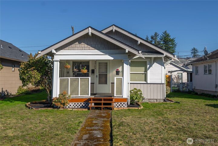 Property Photo: 4509 Pacific Avenue WA 98418
