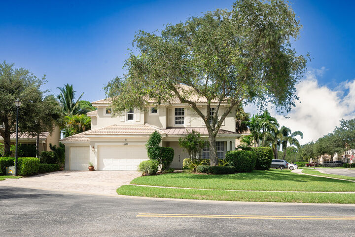 Property Photo: 5569 SE Hammock Reserve Terrace FL 33455